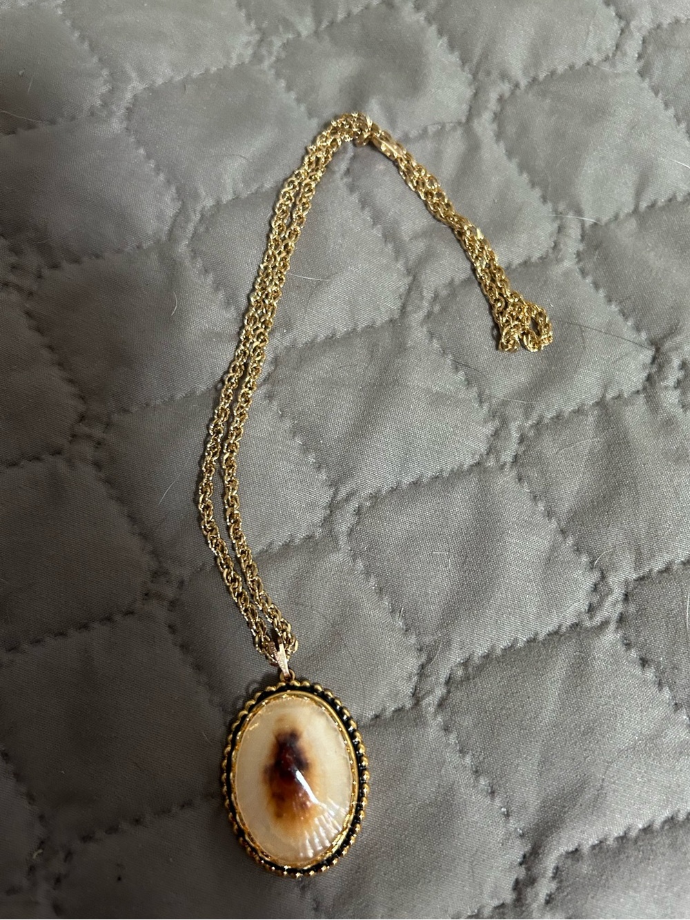 Gold-Tone Oval Shell Pendant Necklace - Elegant Cream and Brown